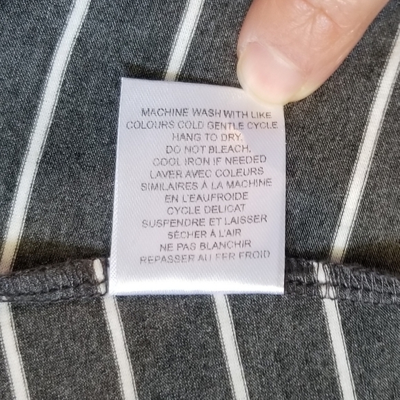 Flowy Sleeveless Jersey Dress - Picture 4 of 5